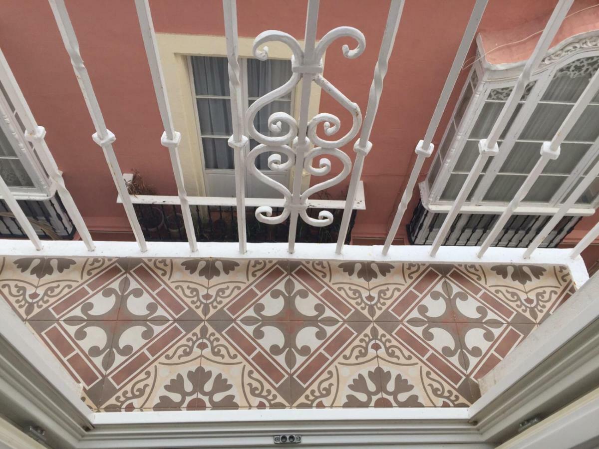 Diseno Y Confort Junto A La Catedral Cadiz Dış mekan fotoğraf